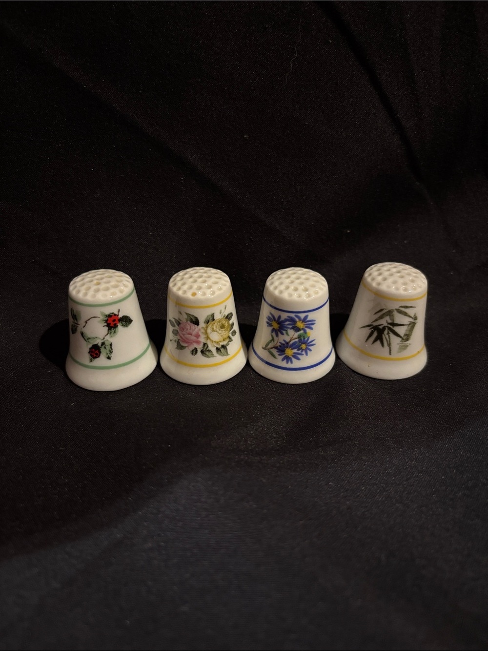 Set of 4 ceramic Floral Thimbles